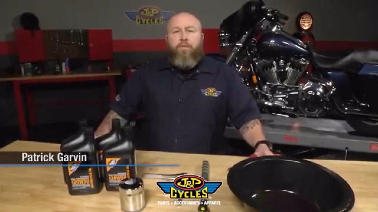 What's included in a 2015 Harley Davidson Street Glide oil change?