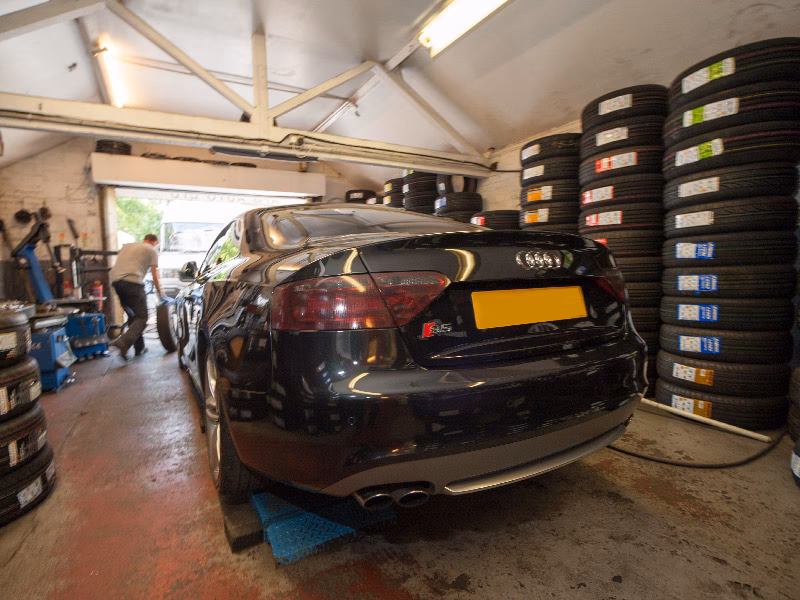 Who is A&G MOT centre?