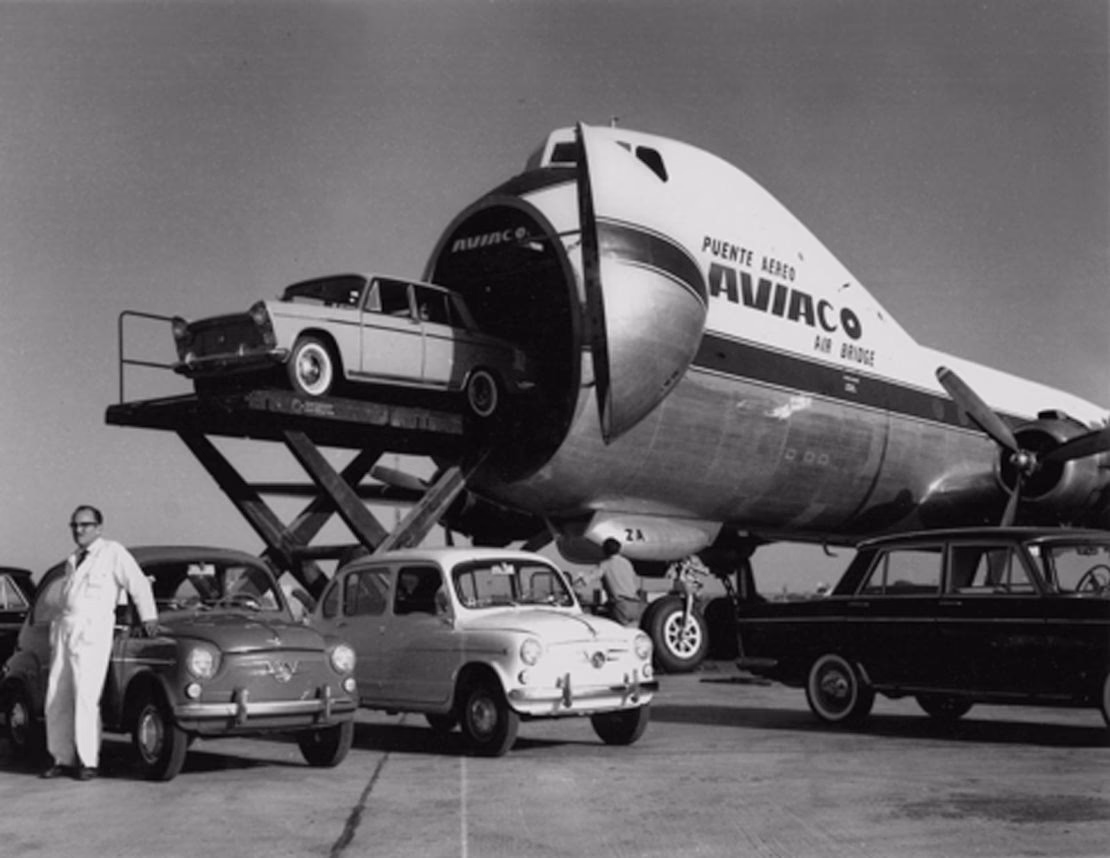 What is a return chauffeur service?
