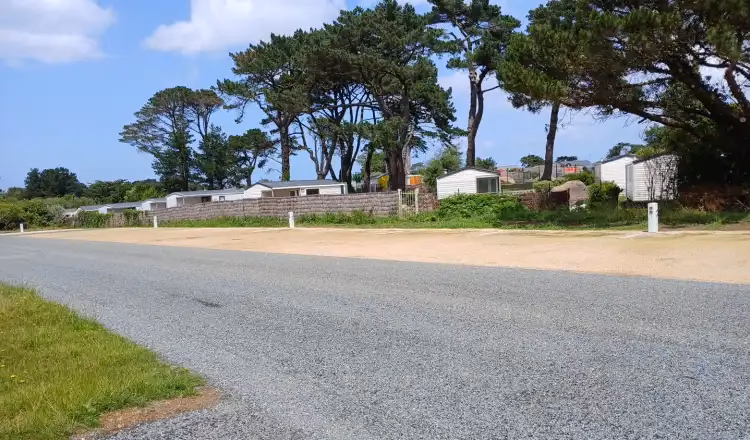 Quelles sont les caractéristiques de l'hôtel du Parc à Perros-Guirec ?