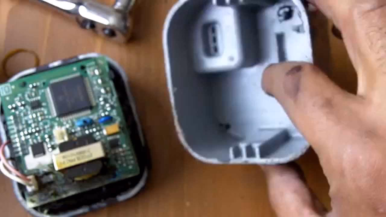 Why is my Volvo alarm siren not working?