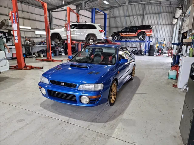 Who is all care car & 4WD services?