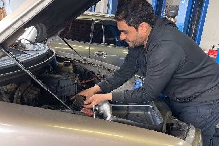 How do I contact am restorations?