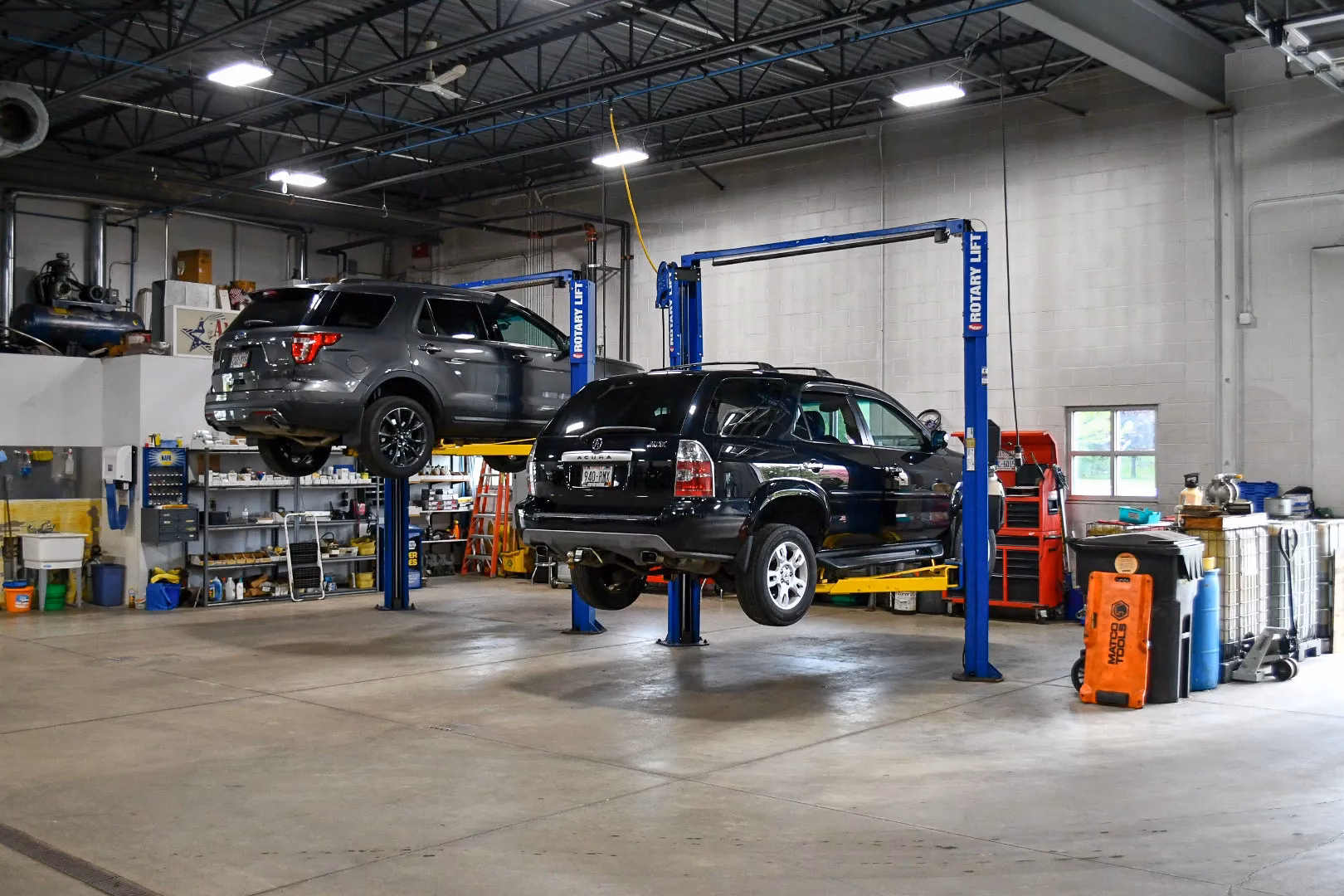 How to contact American Auto Parts?