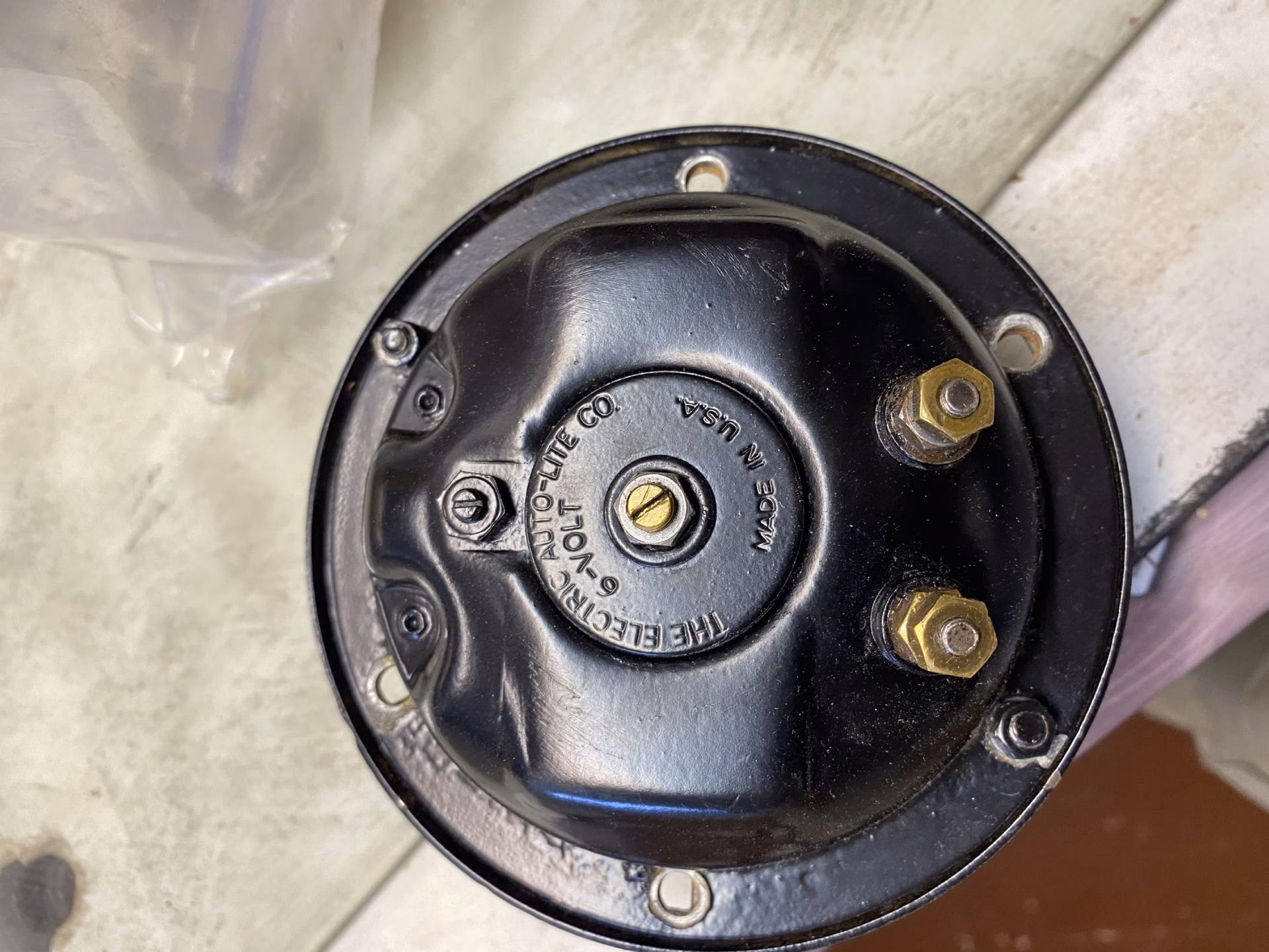 Why don't classic car horns work?