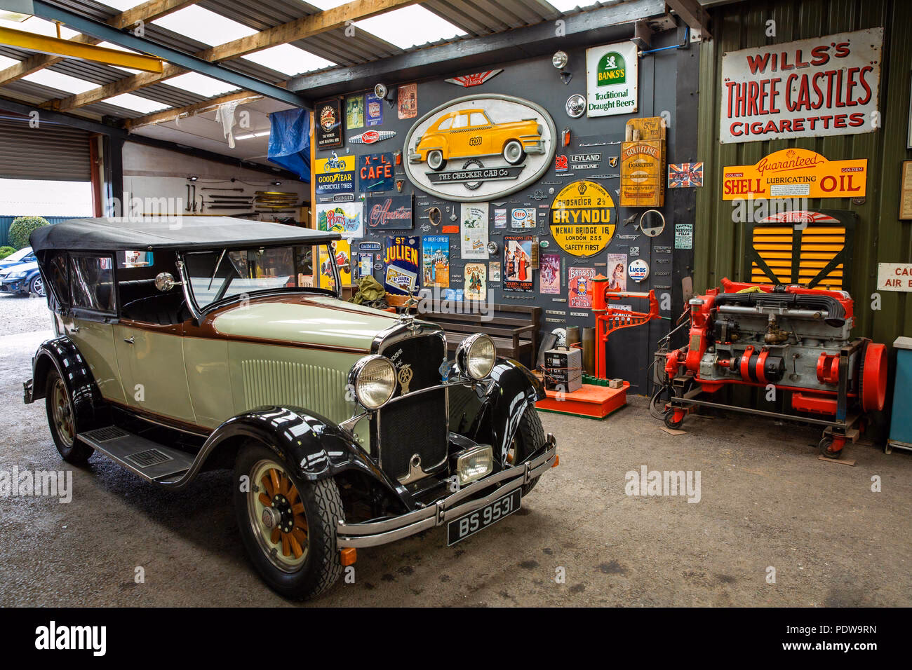 What is an antique & classic car dealership?