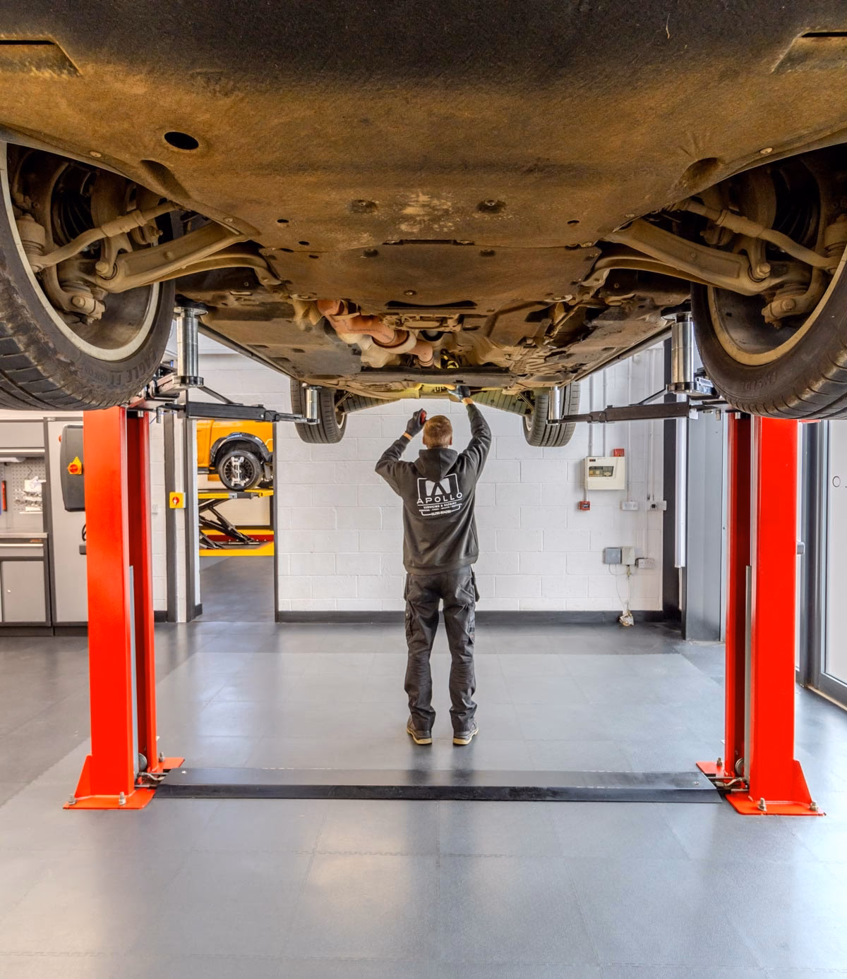 Who is Apollo autos?