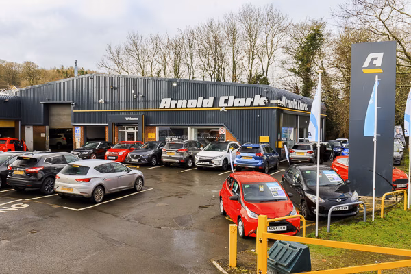 How much does a phone number cost at Arnold Clark Hexham GWM?