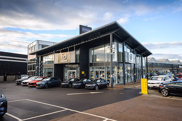 How do I contact Arnold Clark Hyundai Aberdeen?