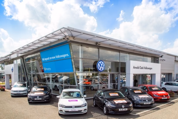 How do I contact Arnold Clark Toyota Stirling?