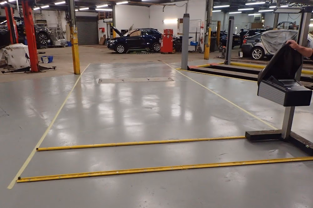 Should I get my car serviced at a authorised service centre?