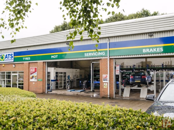 Where can I find an ATS Euromaster centre in Tonbridge?