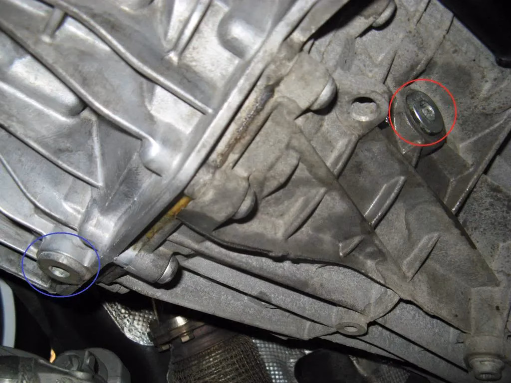 What type of transmission does the 2009-2016 Audi A4 Quattro have?