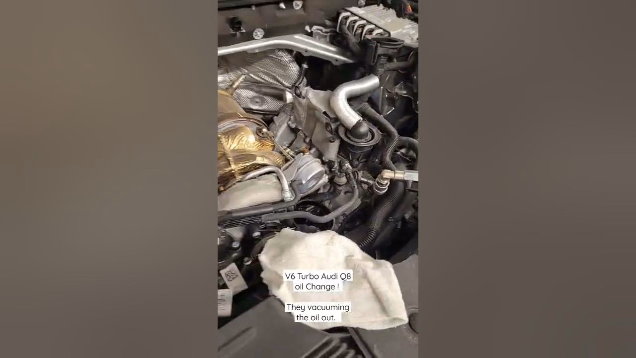 How much oil does a Audi Q5 8R need?