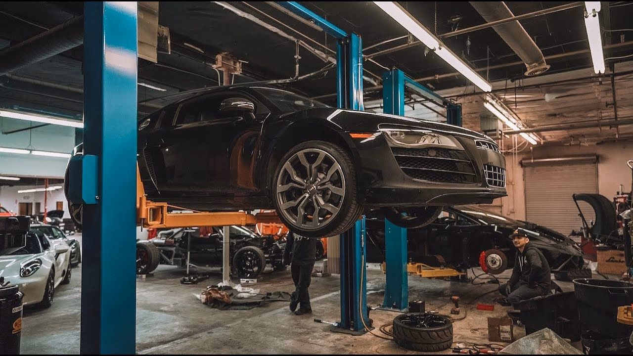 What tools do I need for an Audi R8 V10 oil filter?