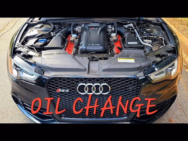 How to check engine oil on Audi RS5?