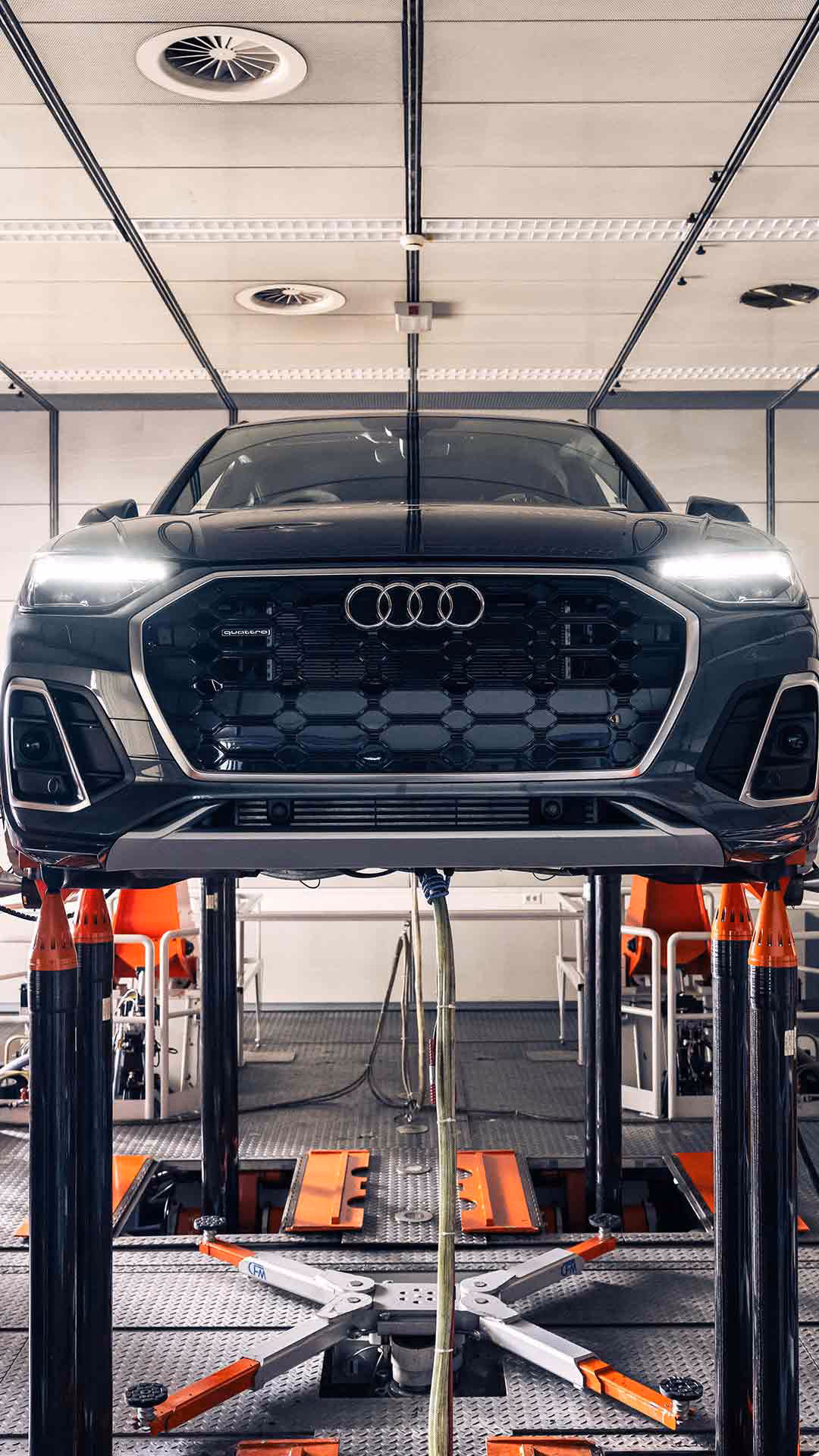 What's included in the Audi Q5 service schedule?