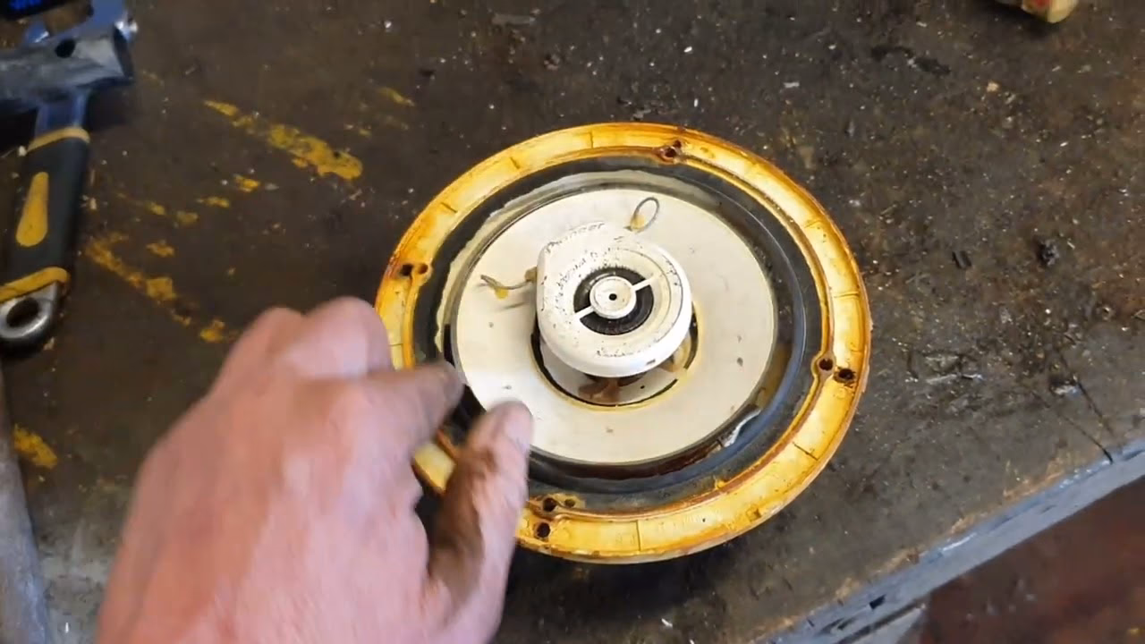 How do I remove the exhaust from my speakers?