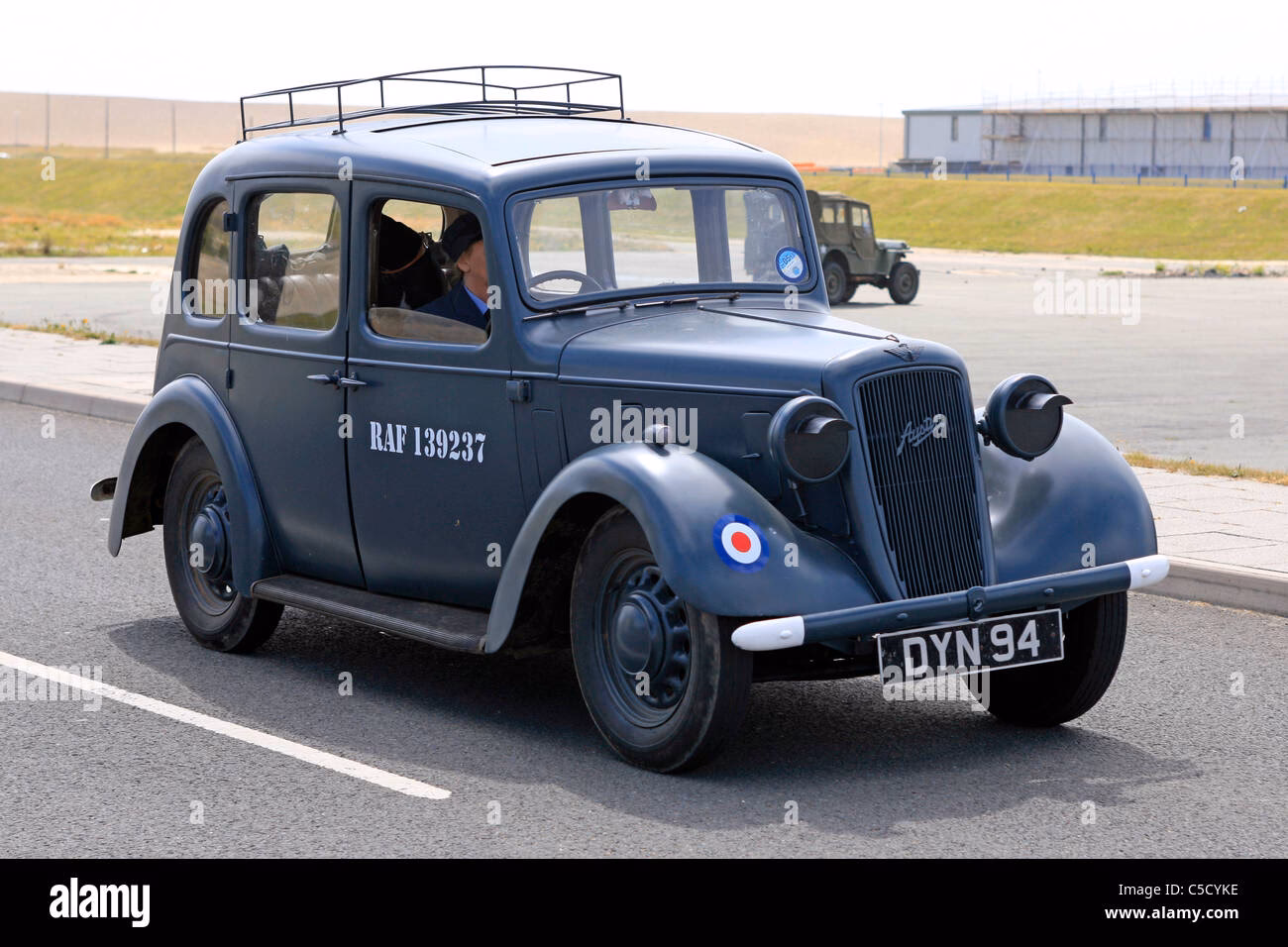 Is the Austin ATV a 00 model railway?