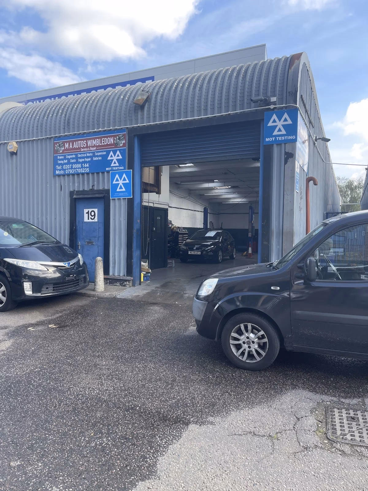 Where can I get a tyre service in Wimbledon?