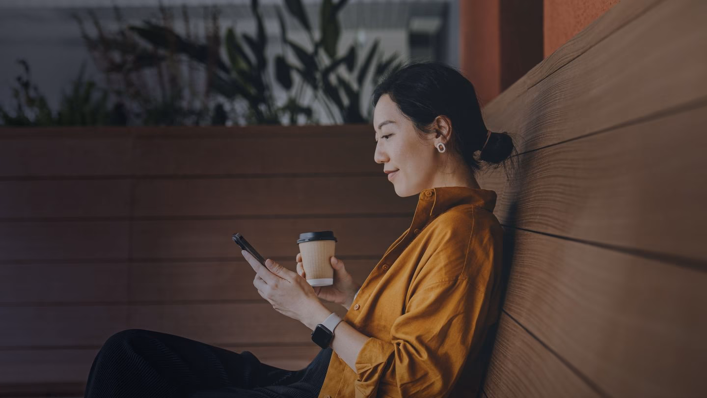 How much does it cost to call Aviva?