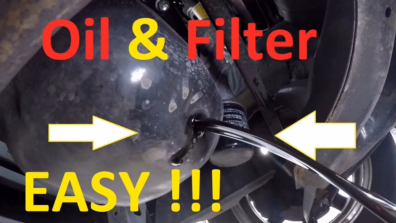 How to replace engine oil on Toyota Aygo AB1?