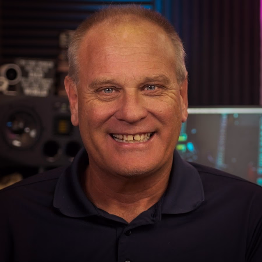 Who is Peter Johns racing?