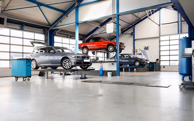 How far is Bath MOT centre from the city centre?