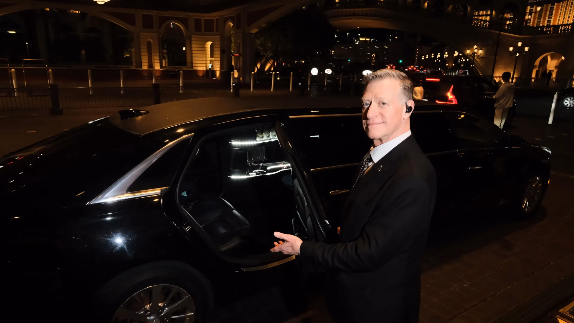 Who is Bell limo?