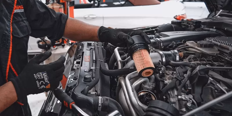 What are the benefits of a new oil & filter change?
