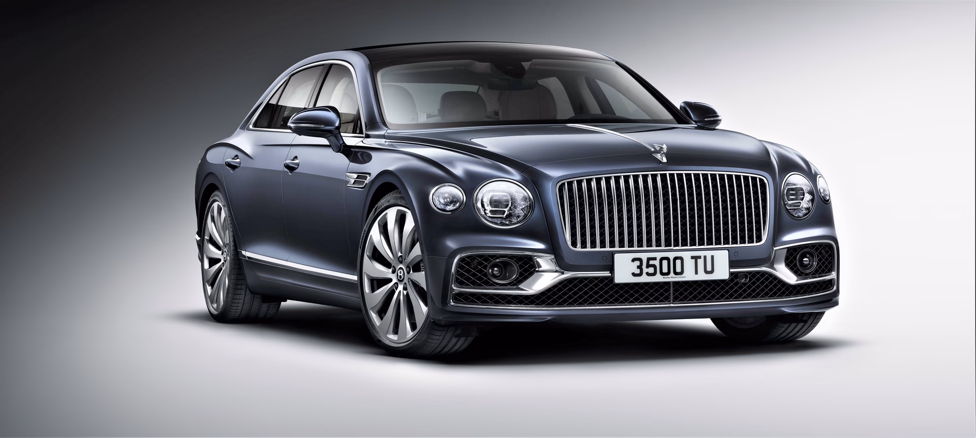 What are the dimensions of the Bentley Flying Spur 2020?