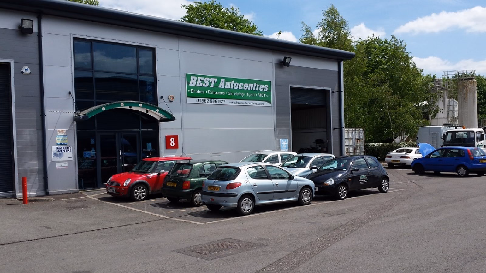 What services does best Autocentres offer?