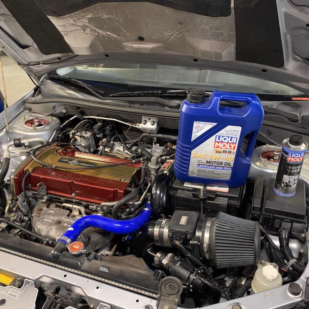 Where can I get a Ford service & Mot?
