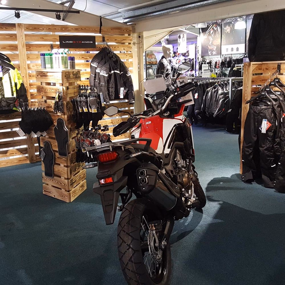 How do I Contact North-Harbour Mot centres?