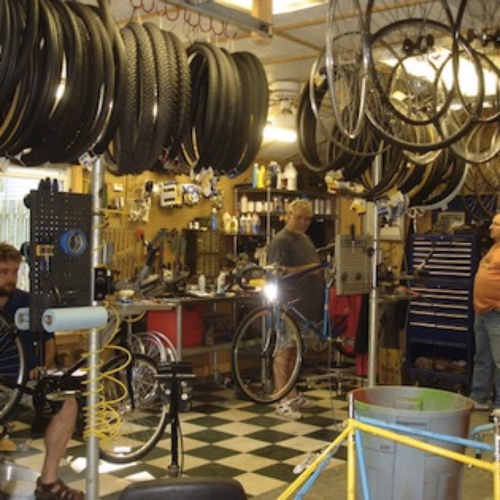 How do I book my Mot at Halfords motoring club?