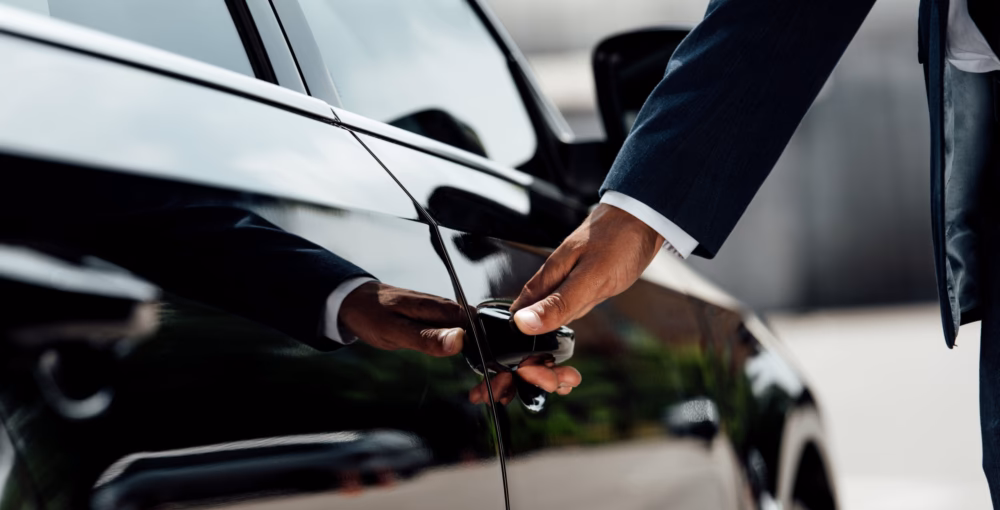 Where can I find a language link for black car?