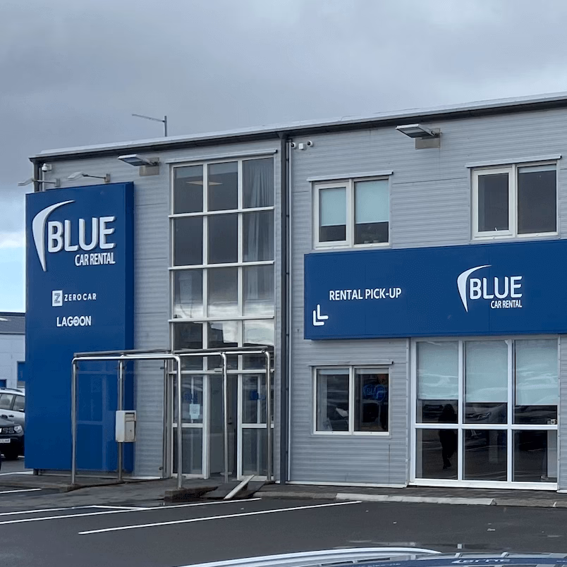 Is blue car rental a good place to rent a 4x4?