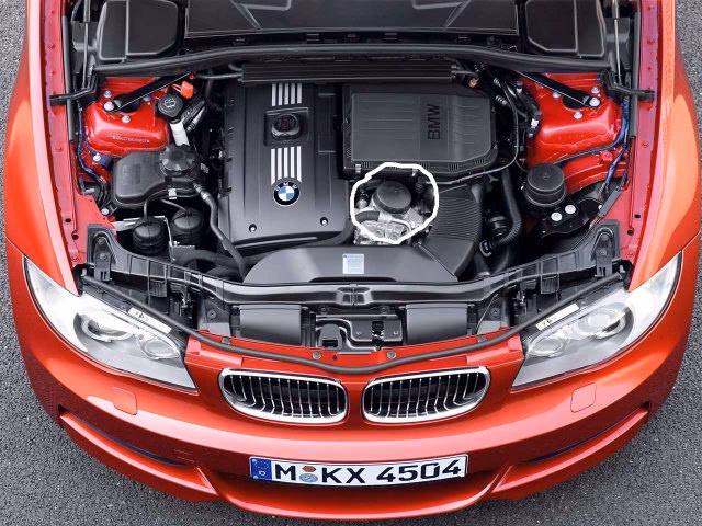 What kind of oil for BMW 1 (F20) 2015?