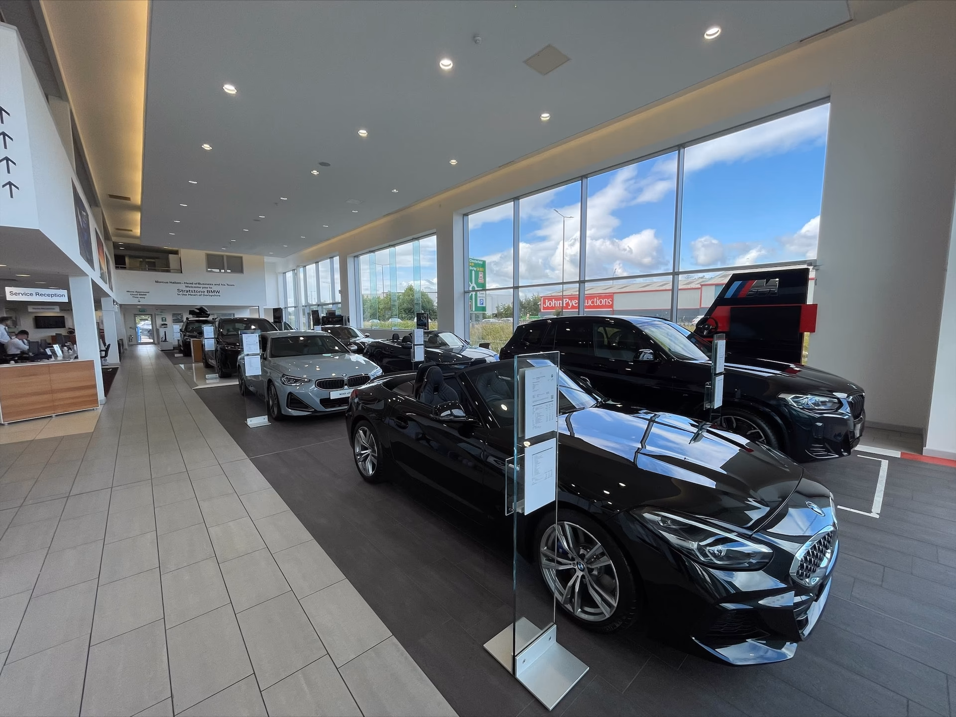 Who are BMW trained technicians?