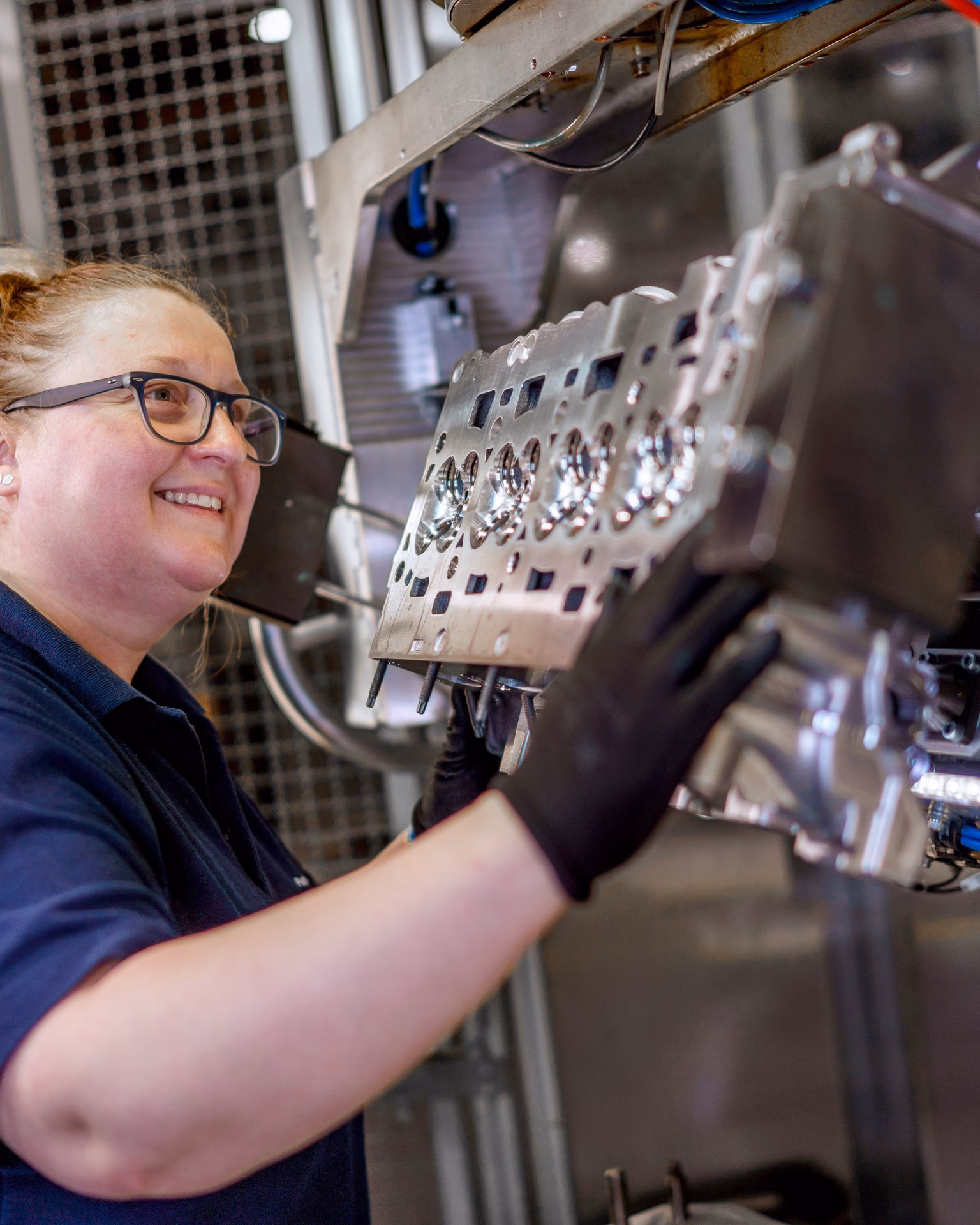 Does a BMW 335i have direct injection?