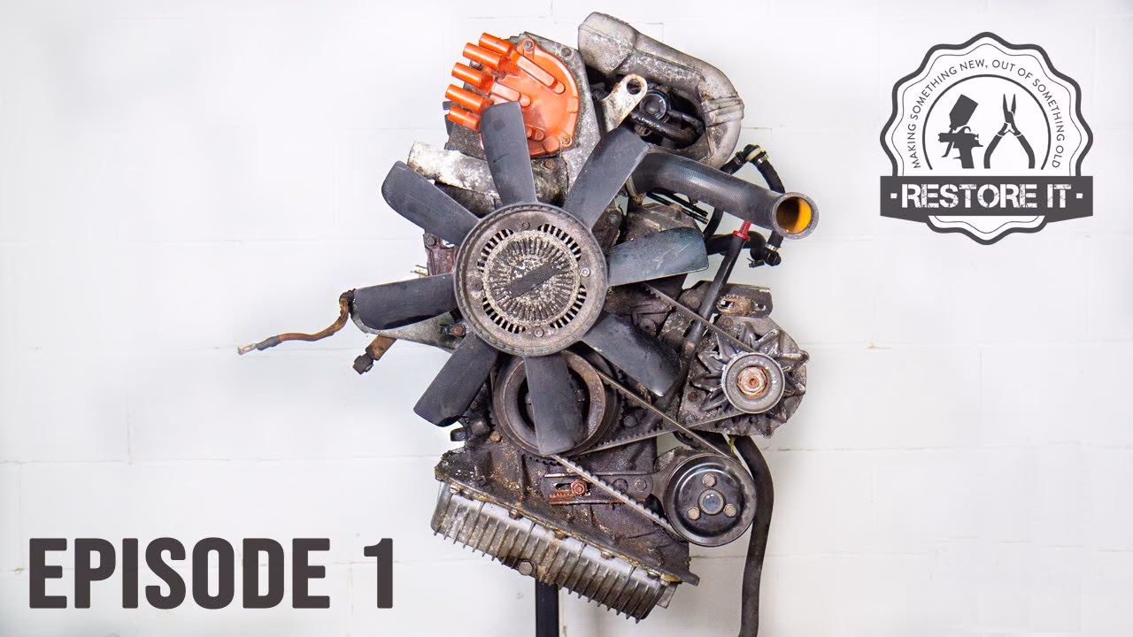 Is an M40 engine from an E30 BMW getting restored?