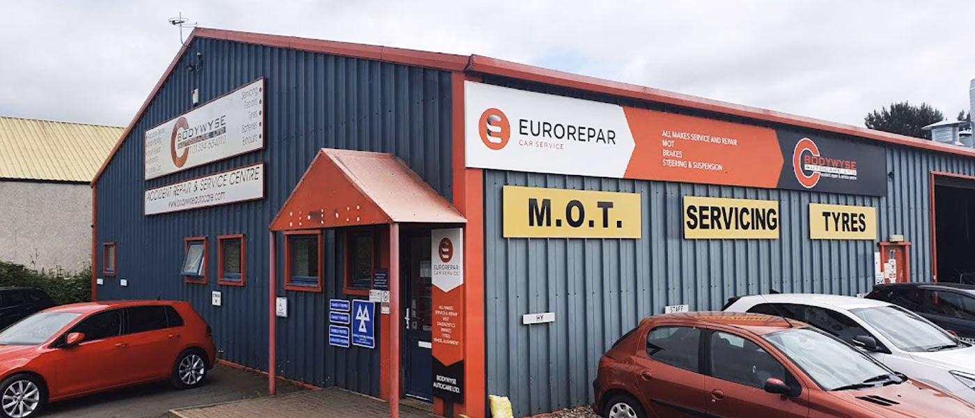 Are Kirkcaldy bodyshops bs10125 approved?