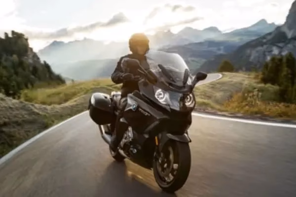 How do I book a BMW Motorrad service?