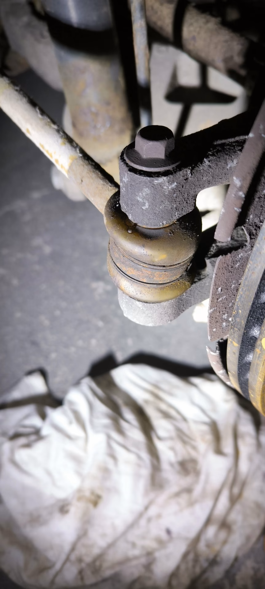 Is a boot lid that doesn't open an MOT failure?