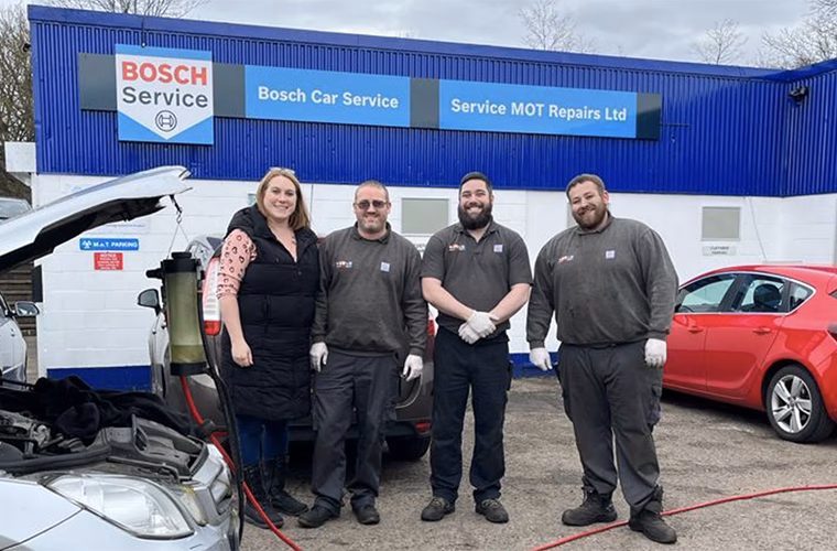 Does service Mot repairs offer a full service in Northampton?