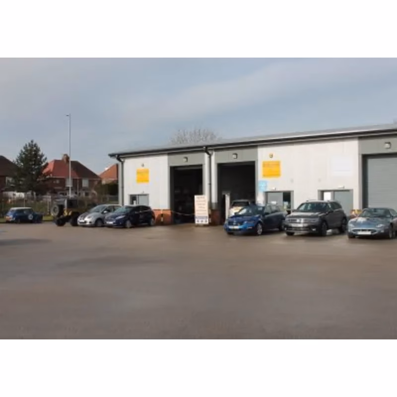 What services does Bracebridge Heath offer?