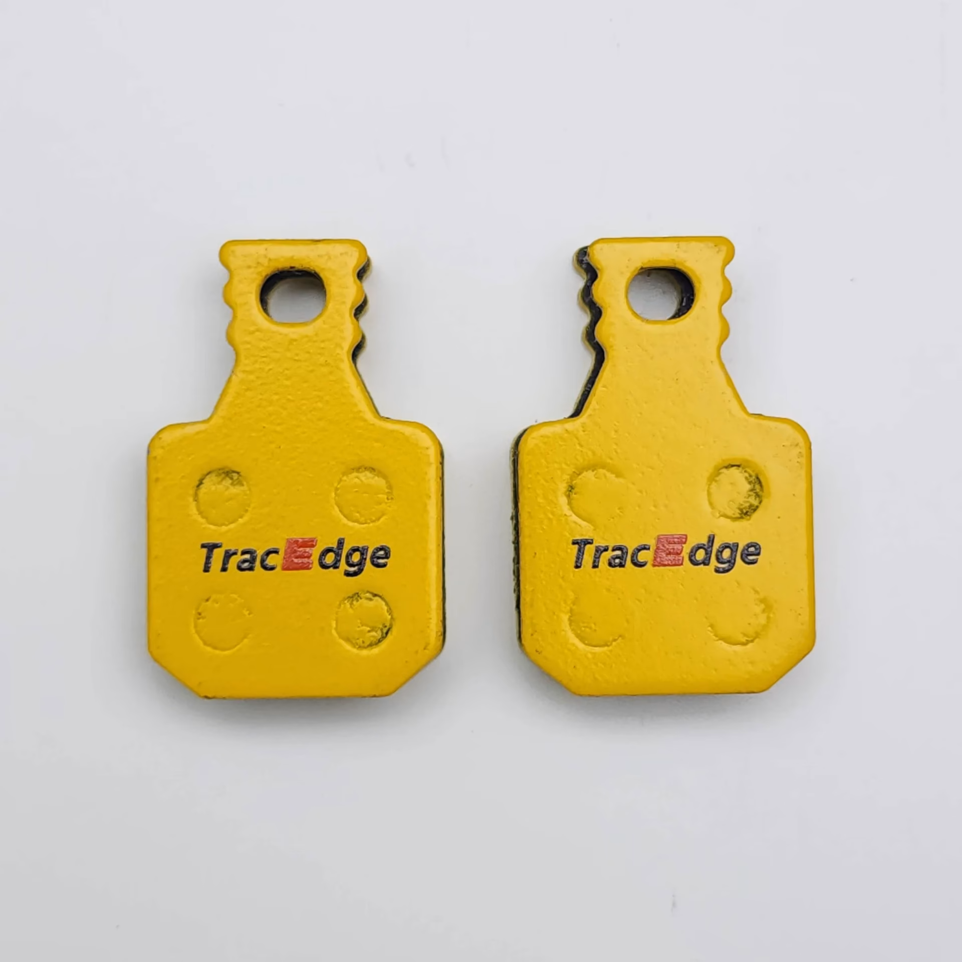 What are the benefits of ceramic brake pads?