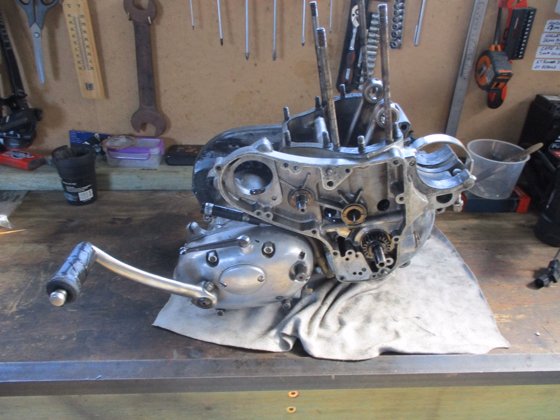 What engine does a BSA A7 have?