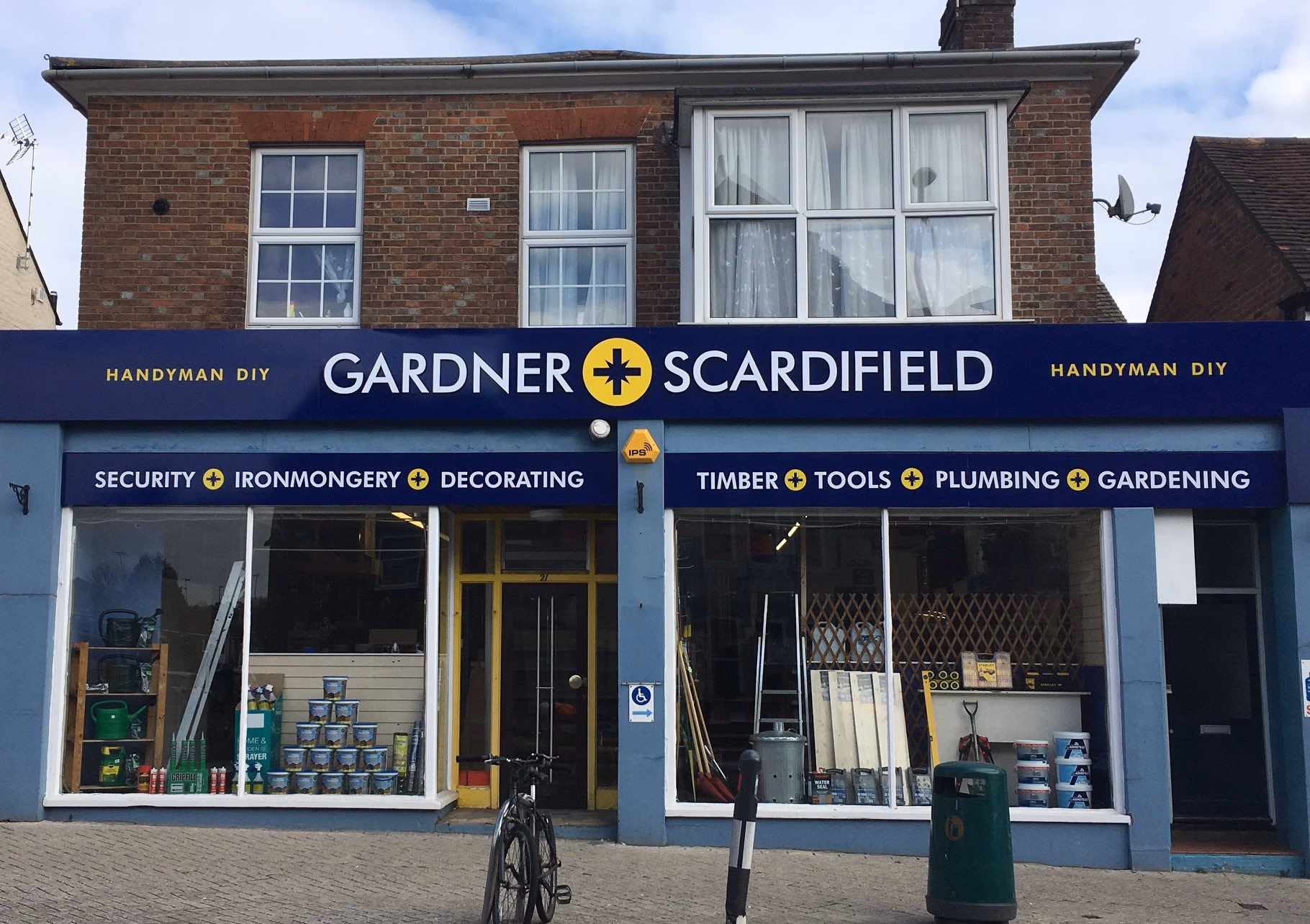 How do I contact Gardner & Scardifield - builders yard - Worthing?