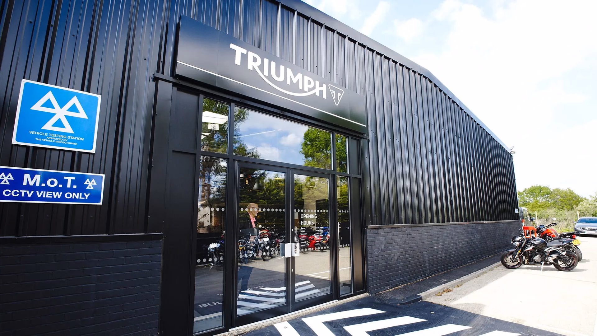 Where can I buy a new Subaru in Twyford & Reading Berkshire?